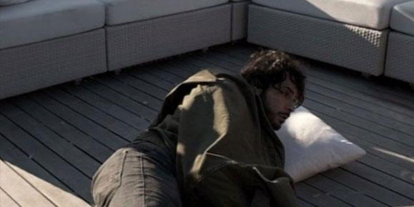 calcaterra-si-addormenta-per-terra