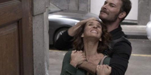 saro-minaccia-carmela