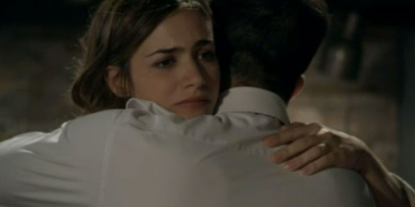 giulio-e-lia-si-abbracciano-prima-puntata-don-matteo-10