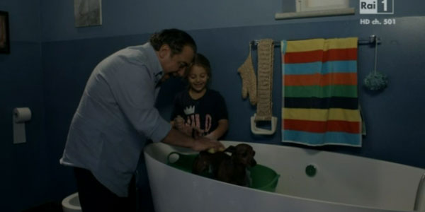 cecchini-lava-il-cane-don-matteo