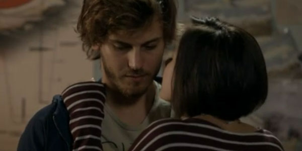 laura-saluta-tomas-don-matteo